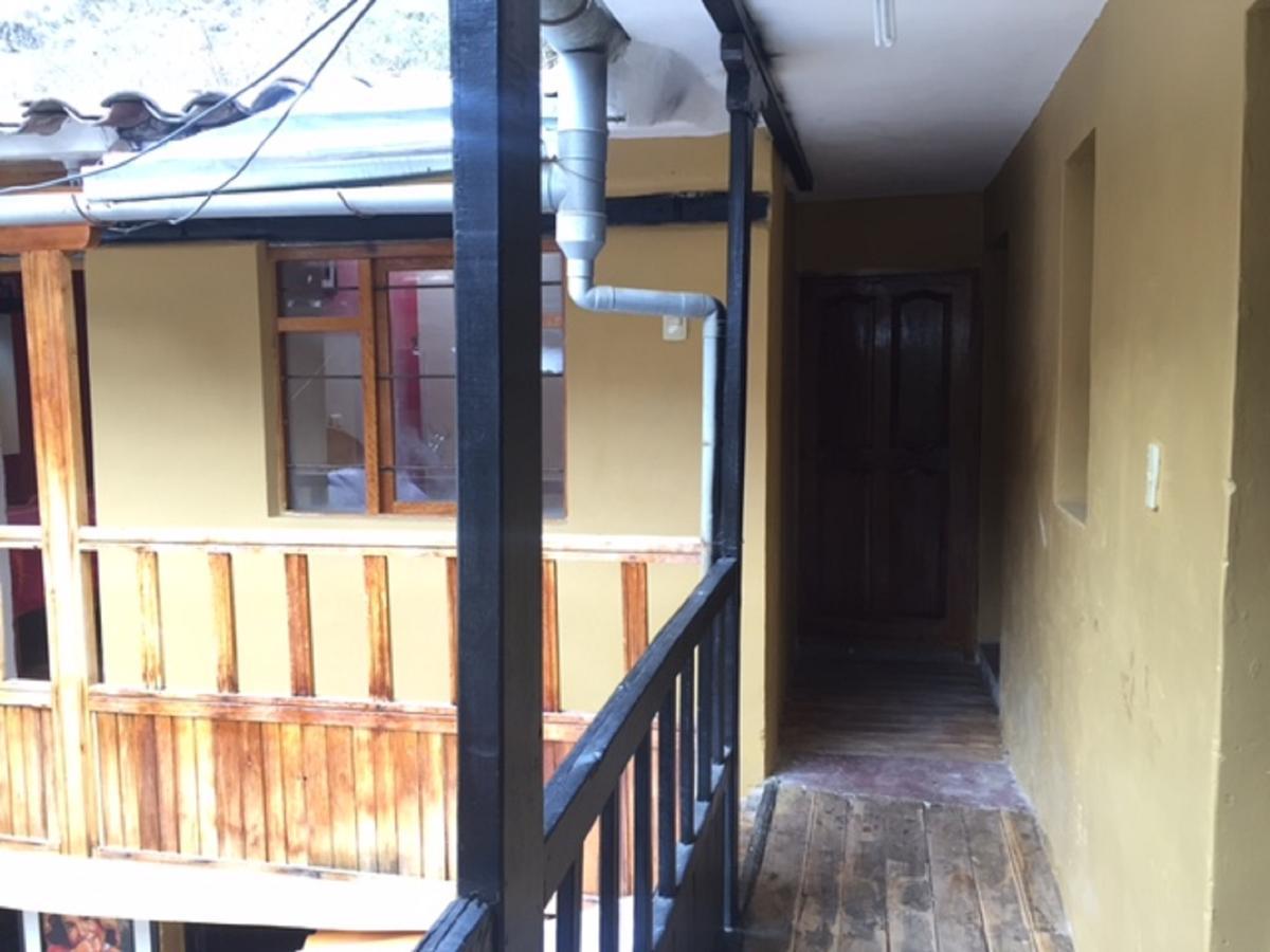 Hospedaje K'Uchuwasi Ollantaytambo Exteriör bild